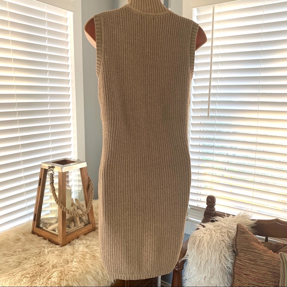Banana Republic COZY COTTON cable knit dress! EUC! - Picture 4 of 7